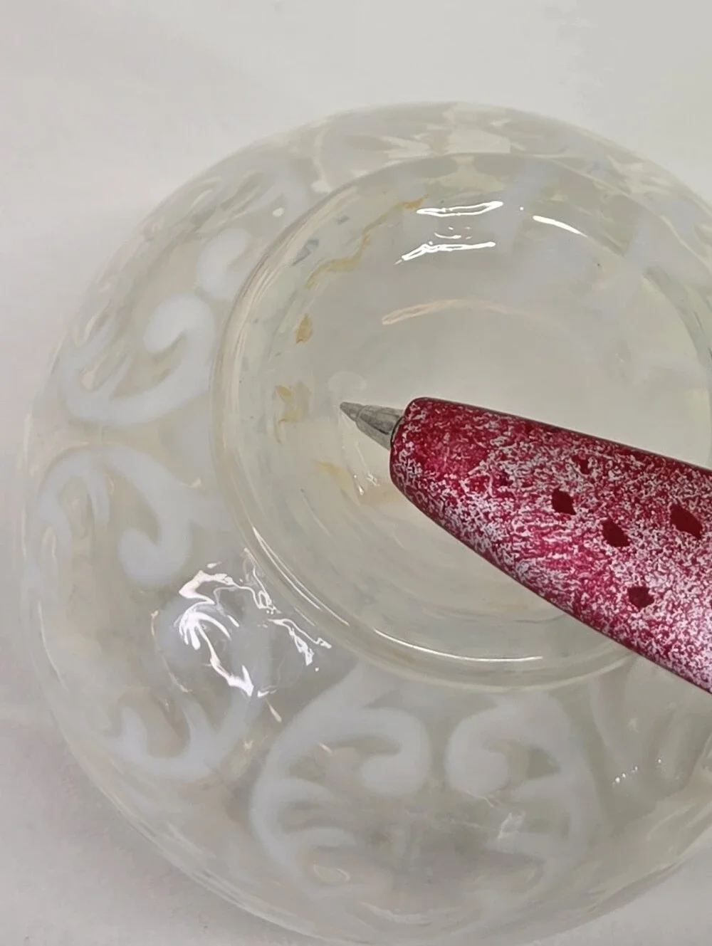 Antique 1899 Northwood Spanish Lace White Opalescent Glass Rose Bowl Vase No Chi